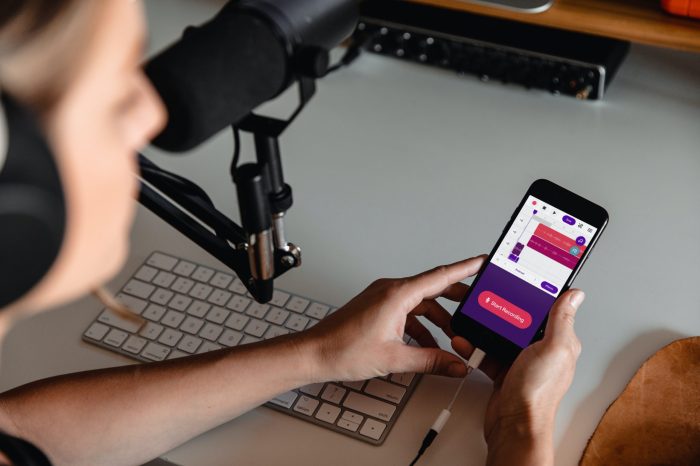 Audio streaming for podcasts